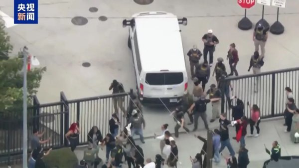 炒股票配资 “内战”升级？洛杉矶惊现新兵种！特朗普：支持逮捕加州州长